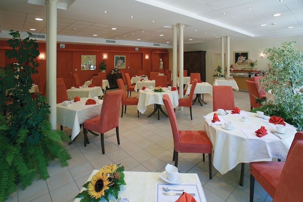 Hotel Cerise - Les Sources ليوكسيل لو بينز المظهر الخارجي الصورة