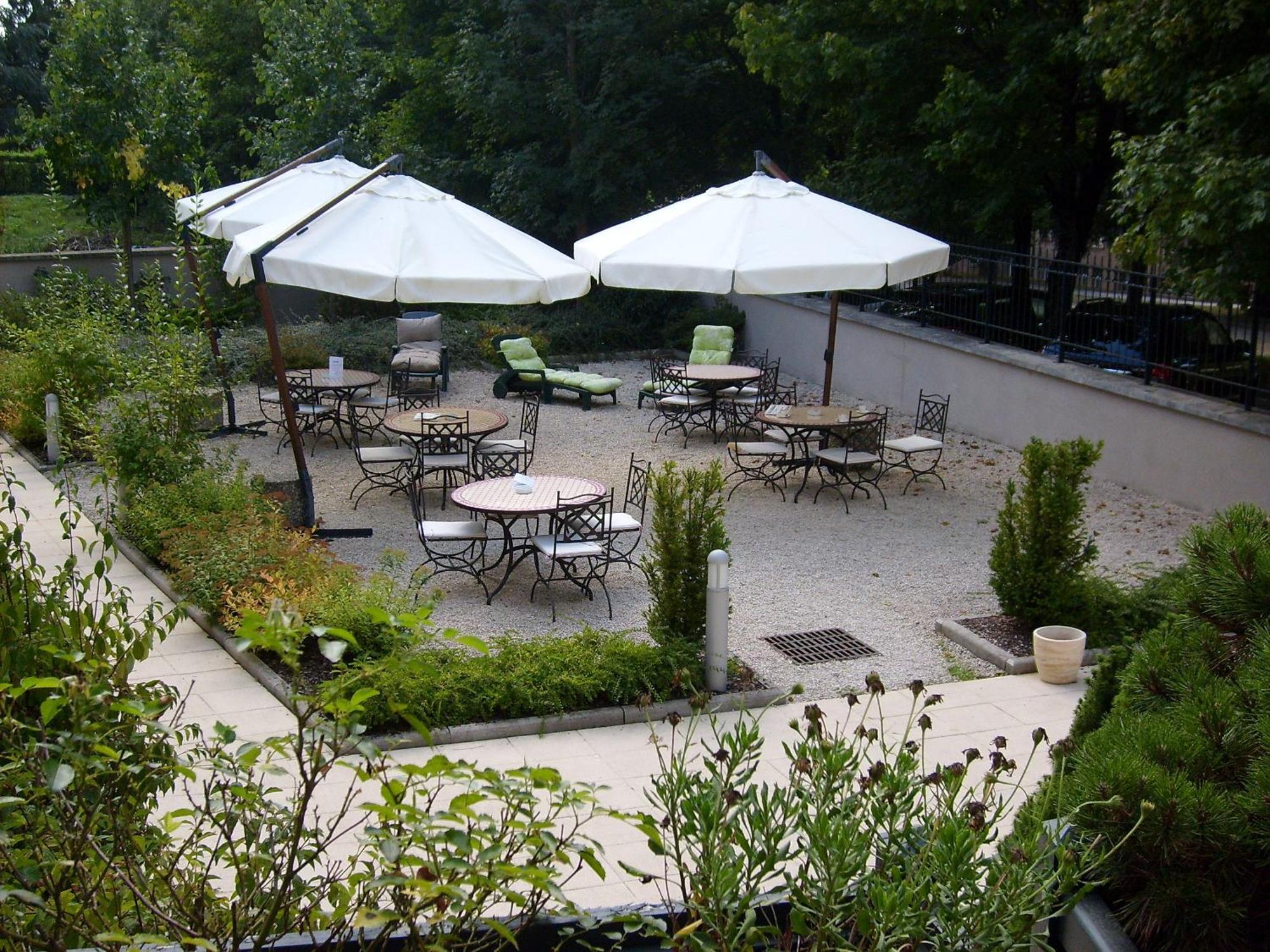 Hotel Cerise - Les Sources ليوكسيل لو بينز المظهر الخارجي الصورة